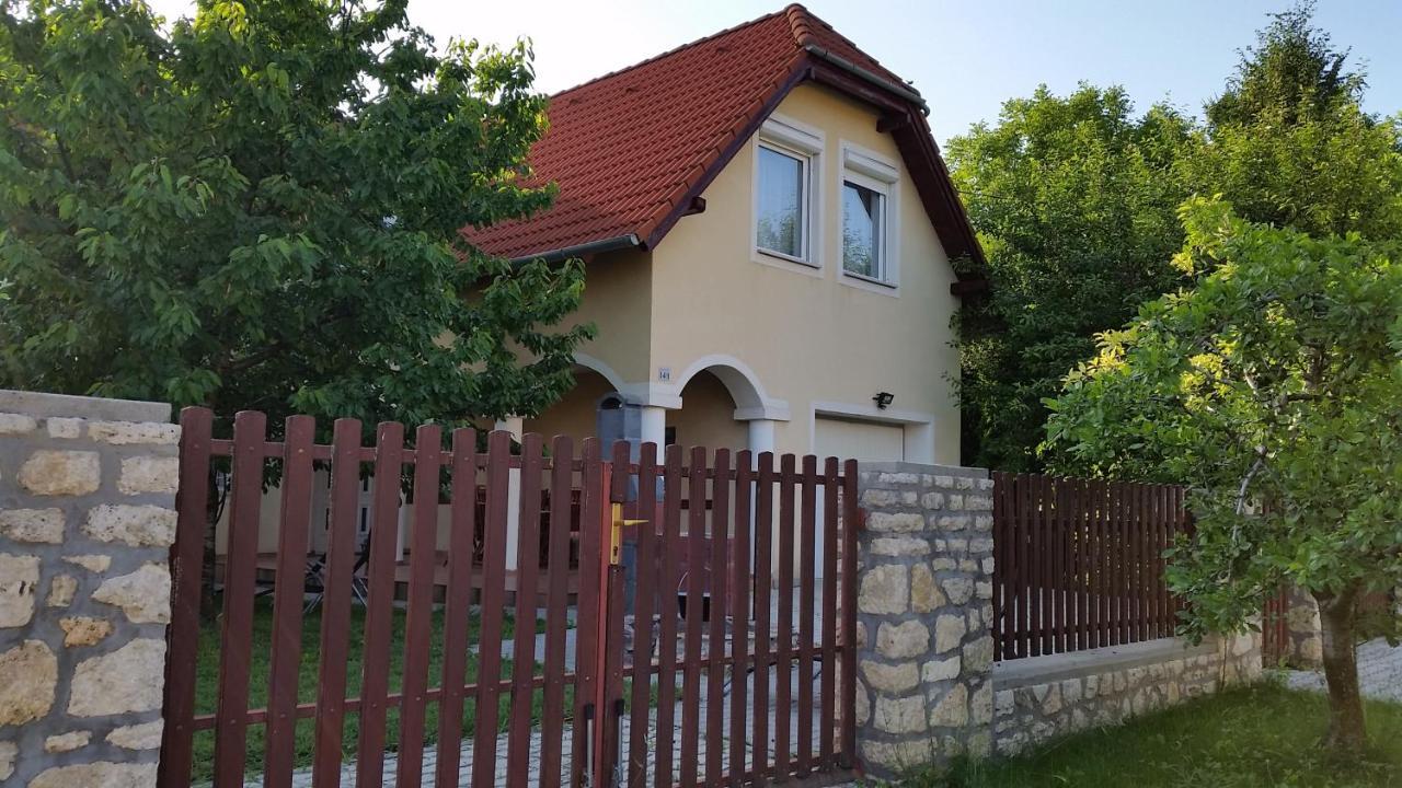 Grand Apartmanház Gyenesdiás Exterior foto