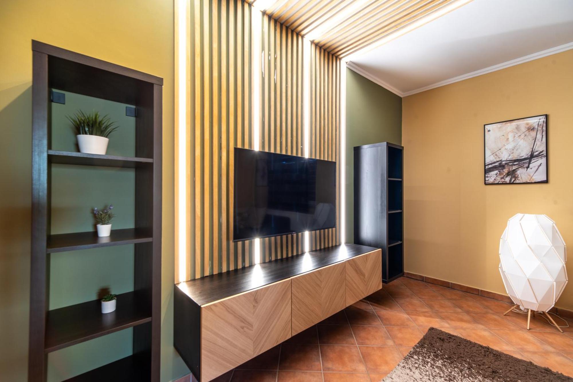 Grand Apartmanház Gyenesdiás Exterior foto