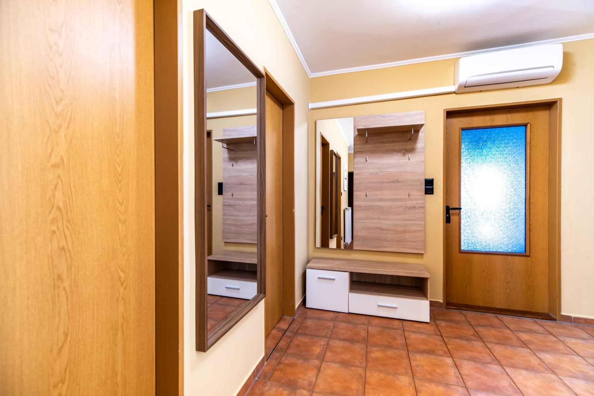 Grand Apartmanház Gyenesdiás Exterior foto